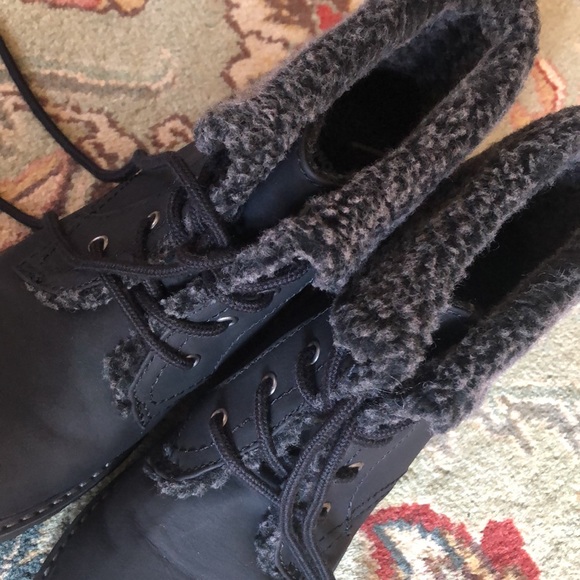 NWOT Sonoma Ortholite Black Furry Boots 8 1/2 - Picture 7 of 7